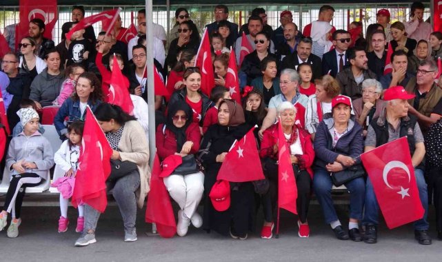 Balıkesir'de 100. yıl coşkusu