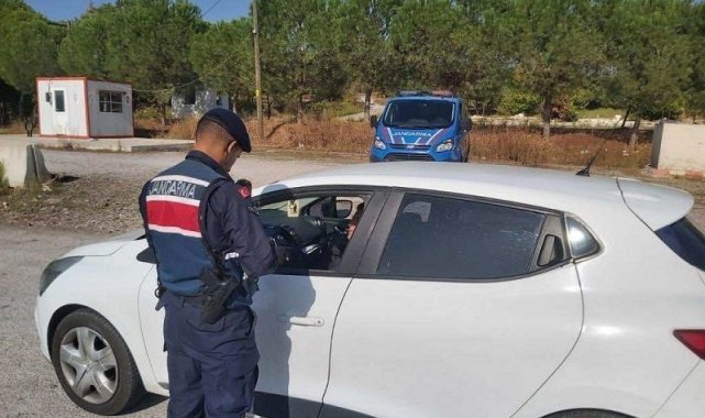 Balıkesir'de jandarmadan asayiş ve trafik uygulaması