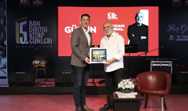 Bandırma Kitap Günleri'nin konuğu Ercan Kesal oldu