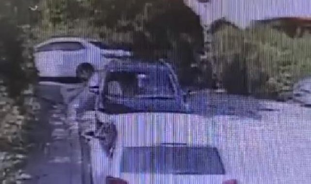 Başakşehir'de camı açık unutulan otomobilden telefon ve cüzdan çaldı