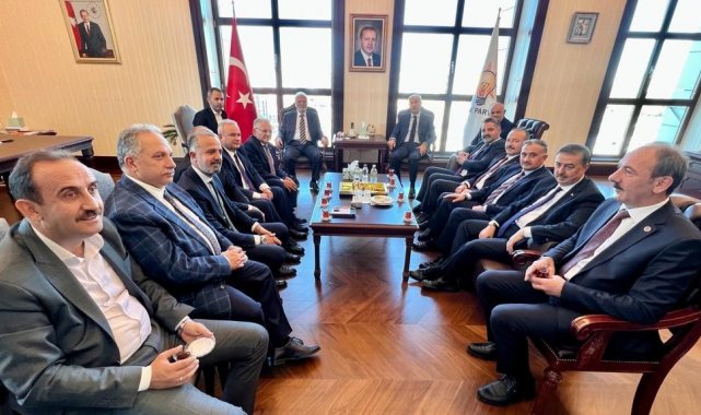 Başkan Büyükkılıç'tan AK Parti Genel Başkan Vekilleri Elitaş ve Ala ile Yerel Yönetimler Başkanı Yılmaz'a ziyaret