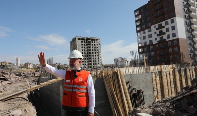 Başkan Çolakbayrakdar: "Kentsel dönüşümle şehrin geleceğini garantiye alıyoruz"