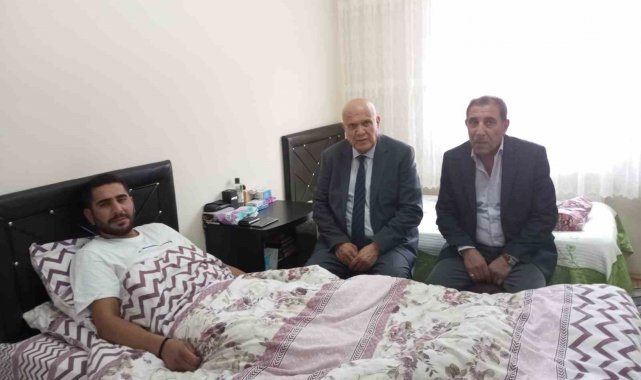 Başkan Pekmezci'den gaziye geçmiş olsun ziyareti
