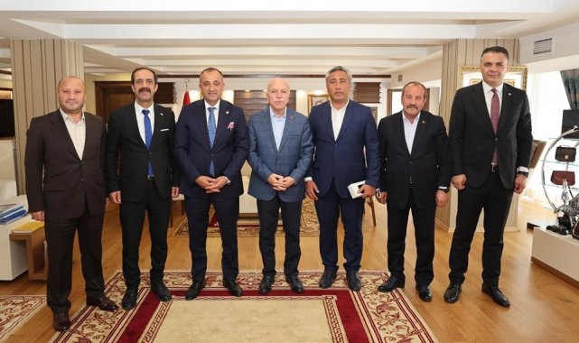 Başkan Sekmen'e Gümüşhane'den ziyaretçiler