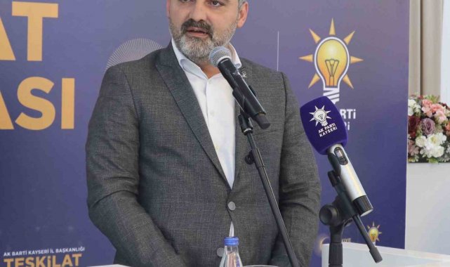 Başkan Üzüm: "Vizyonlarımız ile Türkiye Yüzyılını inşa ediyor, yeni ufuklar açarak hizmetlerimize devam ediyoruz"