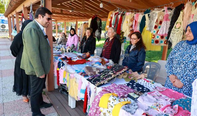 Birbirinden güzel ürünler Zümra Kadın El Emeği Pazarında görücüye çıktı
