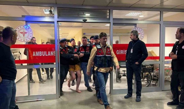 Bucak'ta 2'si polis 4 kişiye çarpan şahıs jandarma ekipleri tarafından yakalanarak gözaltına alındı