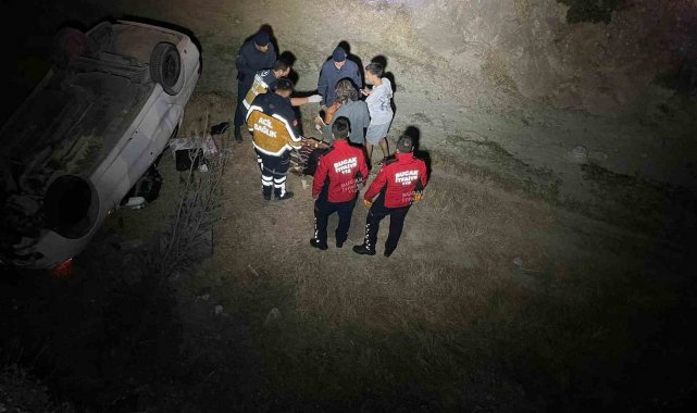 Burdur'da otomobil dereye uçtu: 4 yaralı