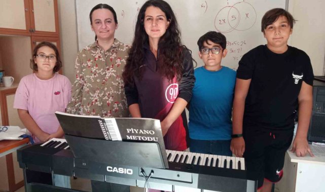 Burhaniye'de piyano kursu başladı