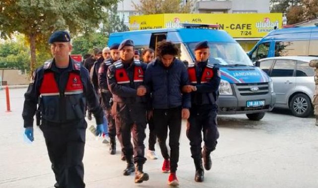 Bursa'da 10 kaçak göçmen yakalandı