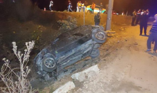 Bursa'da otomobil dere yatağına düştü: 3 yaralı
