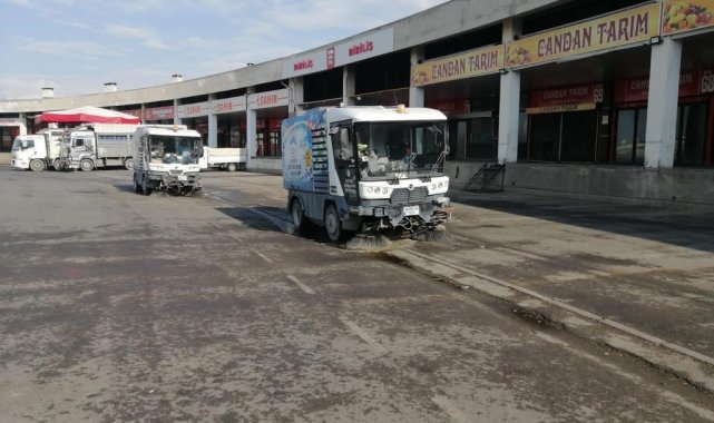 Büyükşehir Hal Kompleksi'nde detaylı temizlik, her yer pırıl pırıl