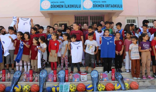 Büyükşehirden Serik Dikmen İlkokulu'na spor malzemesi desteği