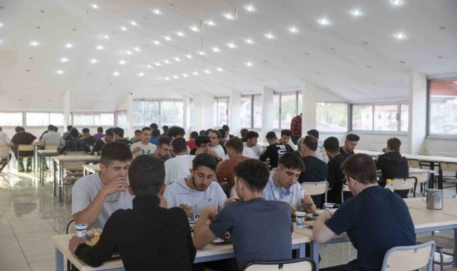 Büyükşehirin Elmalı öğrenci yurdu yoğun ilgi görüyor