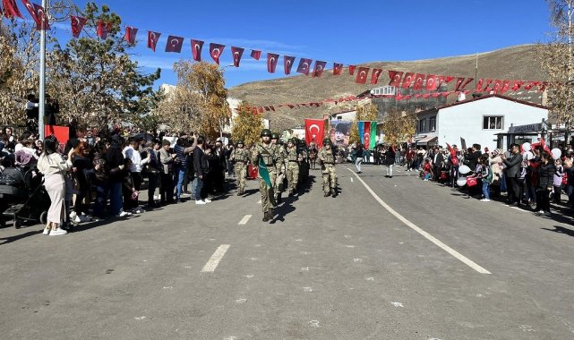 Çıldır'da Coşkulu Cumhuriyet Kutlamaları