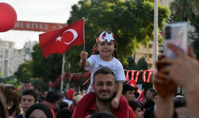 Çukurova'da Cumhuriyet Bayramı coşkusu