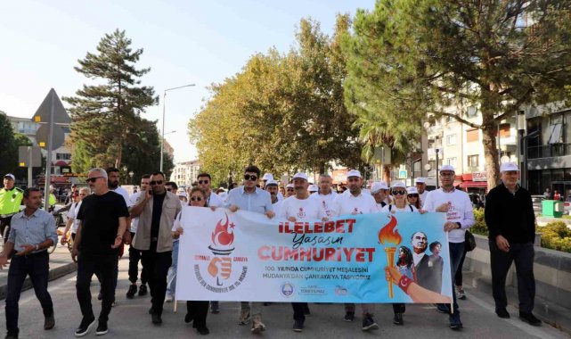 Cumhuriyet yürüyüşü beşinci günde Seyitgazi'de