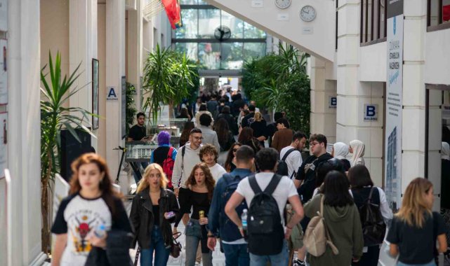Cumhuriyet'in 100. yılına özel 100 öğrenciye doktora bursu