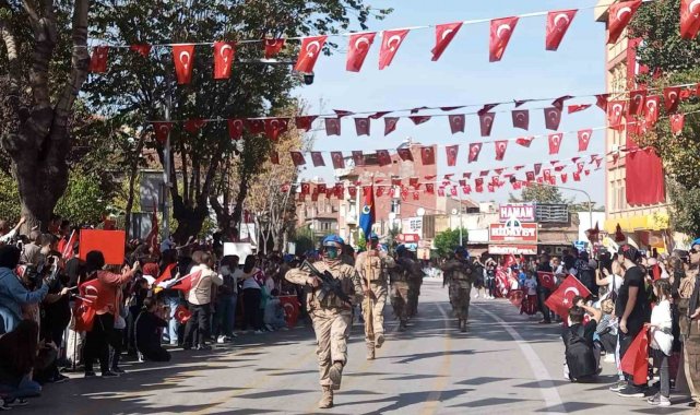 Cumhuriyet'in kazanıldığı topraklarda 100.'ncü yıl coşkusu