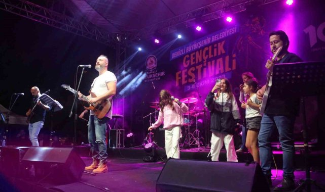 Denizli Büyükşehirin Gençlik Festivali başladı