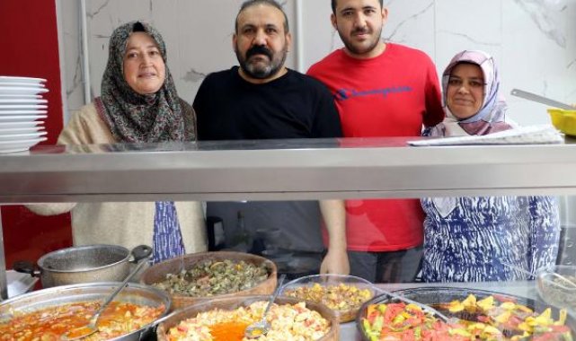 Depremde iş yerleri yıkılan aile, Kayseri'de açtıkları lokanta ile kendilerine yeni hayat kurdu
