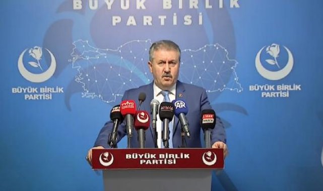 Destici: Türkiye, hastalıklı uru Gazi Meclisimizden atmalıdır