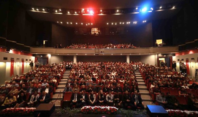 DEÜ'den 100. yıl buluşması: Cem Adrian katıldı
