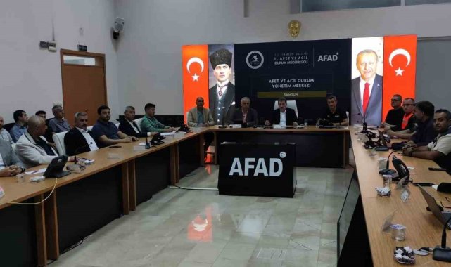 Devlet sele karşı seferber oldu: 2 bin 239 personel ve bin 98 araçla müdahale edildi