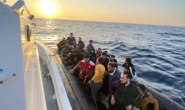 Didim'de 36 düzensiz göçmen kurtarıldı