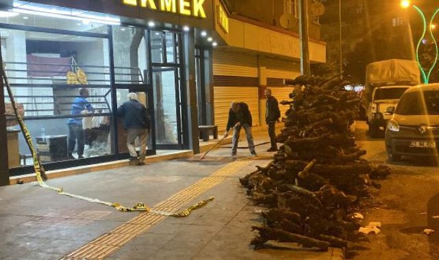 Diyarbakır'da fırında silahlı saldırı; ekmek almaya gelen genç kız ile bir personel yaralandı