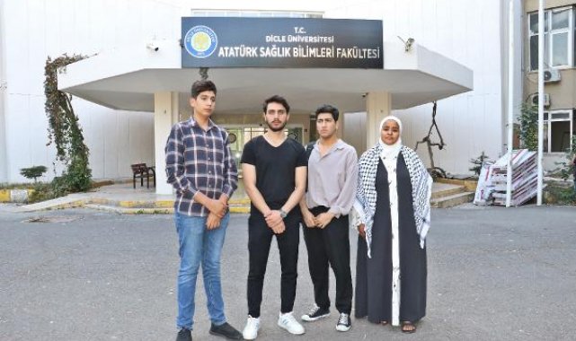 Diyarbakır'daki Filistinli öğrenciler, aileleri için endişeli: Arkadaşlarımın çoğu şehit oldu