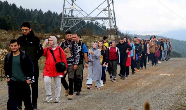 Doğa aşkı yağış tanımadı: 15 kilometrelik parkurda unutulmaz deneyim