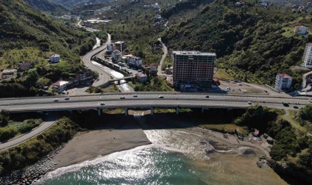 Doğu Kararadeniz Bölgesi'nde korkutan rakam: Bin 481 yapının riskli olduğu tespit edildi