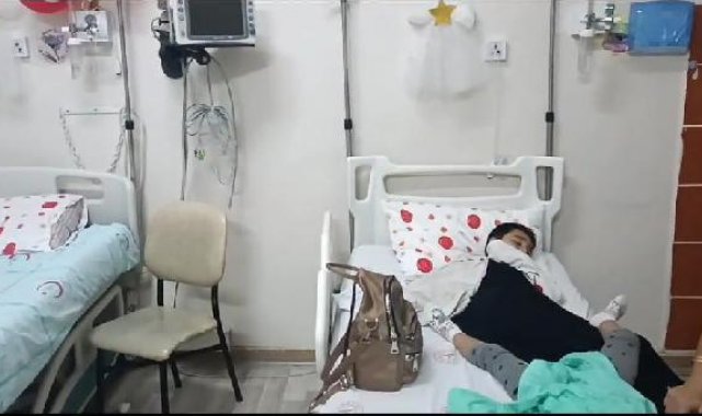 Doğum günü pastası yiyen 14 kişi, hastaneye başvurdu