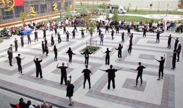 DPÜ'de 100. Yıl Spor Şenliği