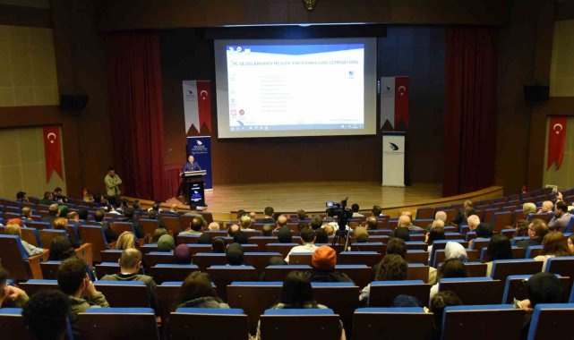 Düzce Üniversitesi'nde 11. uluslararası meslek yüksekokulları sempozyumu başladı