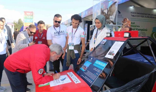 Düzce Üniversitesi'ne TEKNOFEST'te yoğun ilgi
