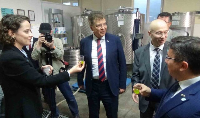 Edremit Belediyesi'nin zeytinyağlarını Balıkesir Üniversitesi üretecek