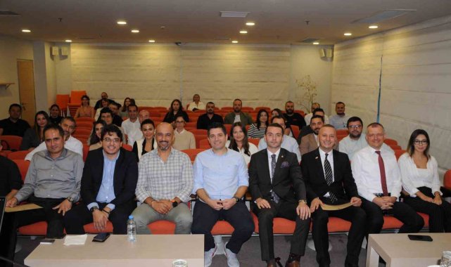 EGİAD'dan dijital dönüşüme uluslararası yaklaşım