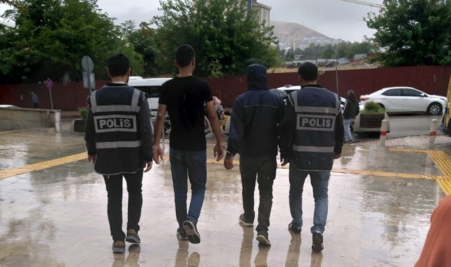 Elazığ'da 24 yıl kesinleşmiş hapis cezası bulunan 3 zanlı tutuklandı