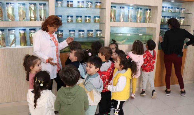 Elazığ'da öğrenciler balık müzesini gezdi