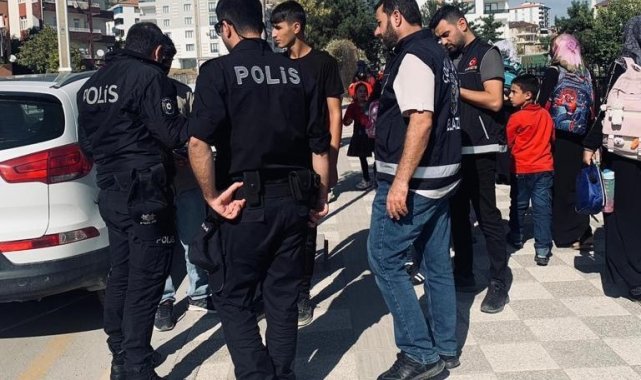 Elazığ'da okul önü denetimleri aralıksız sürüyor