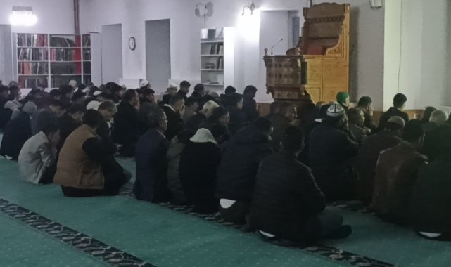 Erciş'te sabah namazında Filistin için dua edildi