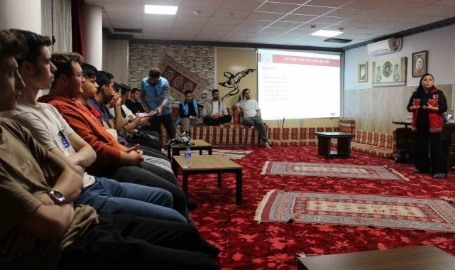 Erkek öğrencilere kadına yönelik şiddetle mücadele eğitimi verildi
