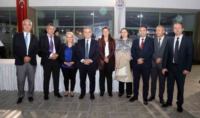 ERÜ'de rektör-idari personel buluşması