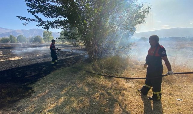 Erzincan'da çıkan ot yangınları söndürüldü