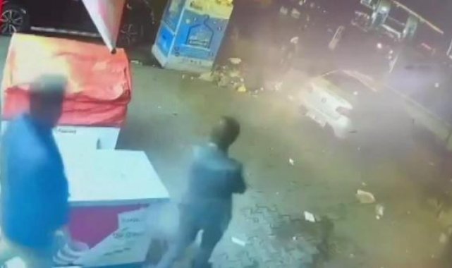 Esenler'de esnafa 'ne bakıyorsun' diyerek bıçakla saldırdı