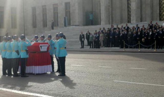 Eski milletvekili Öğüten için TBMM'de cenaze töreni