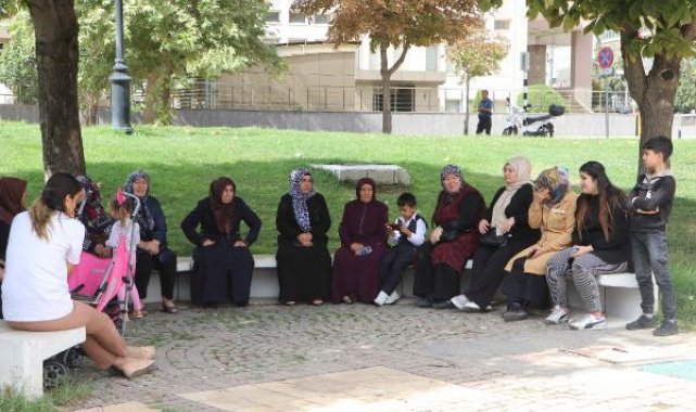 Ev alma umuduyla dolandırıldıklarını öne sürerek eylem yaptılar