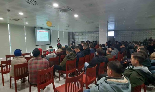 Fabrikalarda farkındalık eğitimi veriliyor
